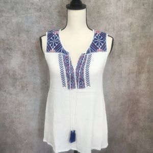 Solitaire Embroidered Crepe Shirt, size L